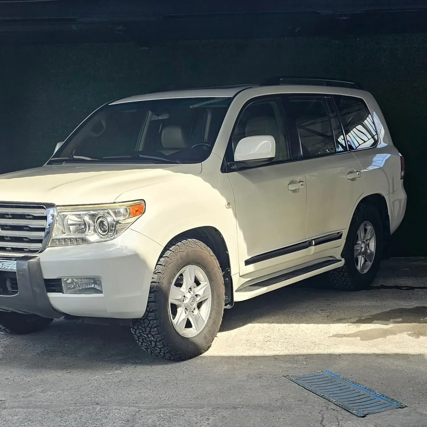 2012 Toyota Land Cruiser