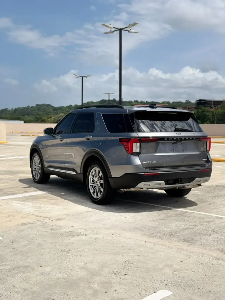 2025 Ford Explorer