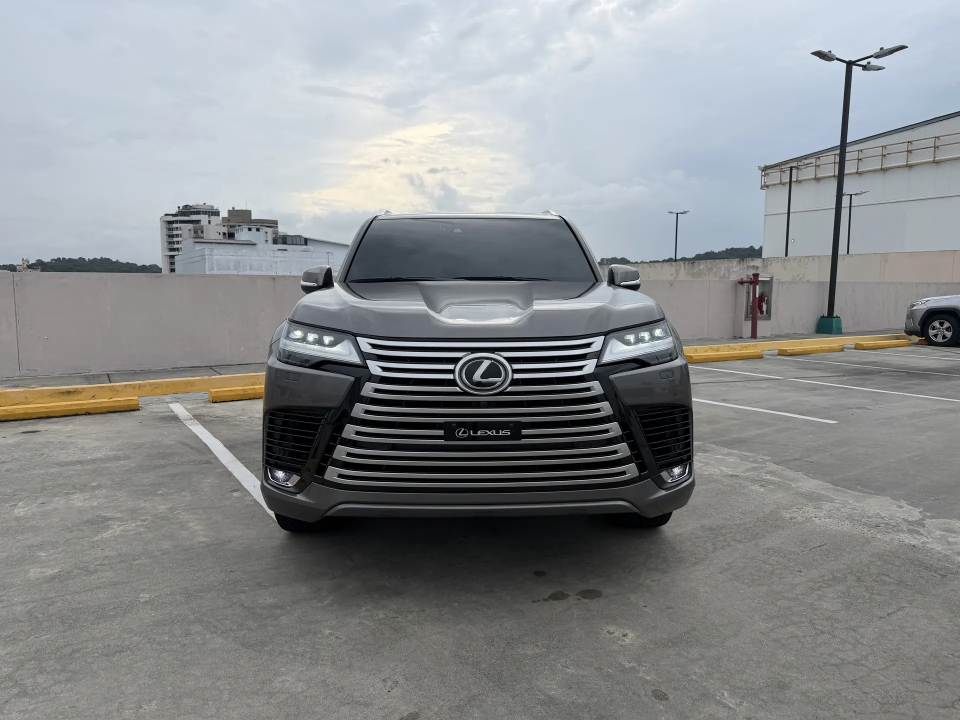 2023 Lexus LX