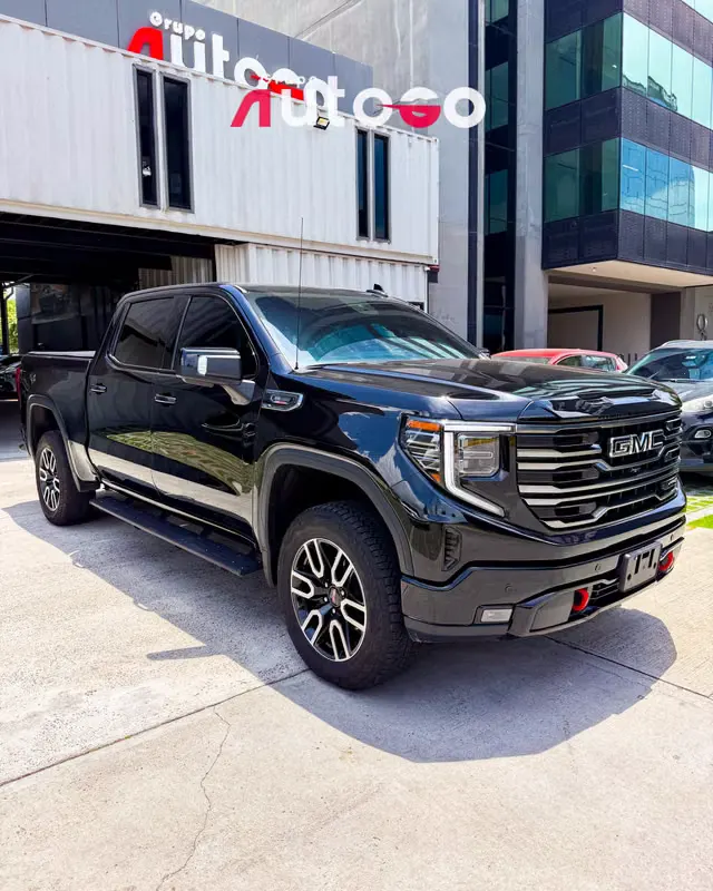 2025 GMC Sierra