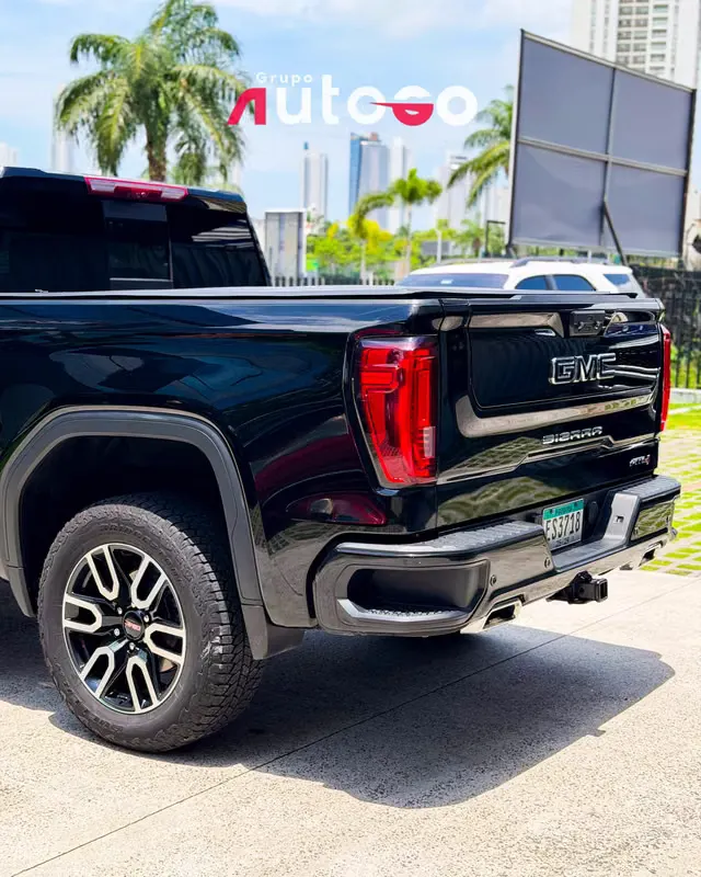 2025 GMC Sierra