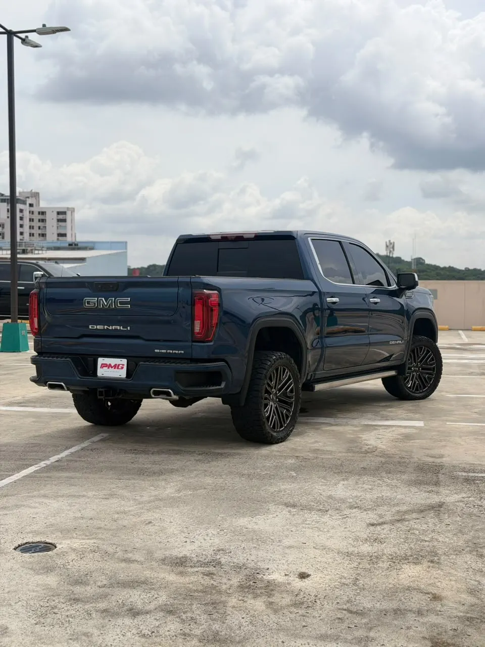 2022 GMC Sierra