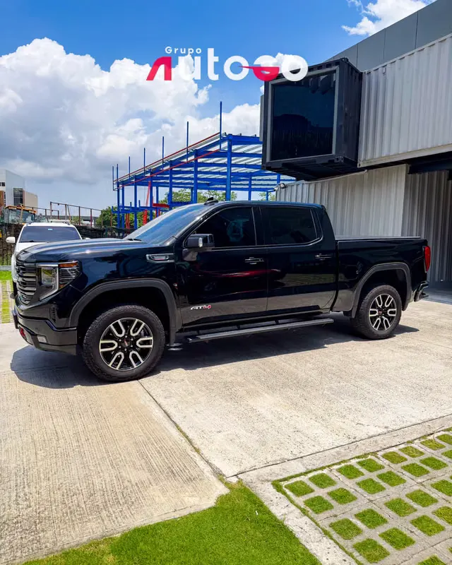 2025 GMC Sierra
