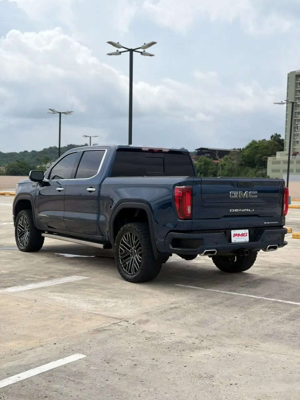 2022 GMC Sierra