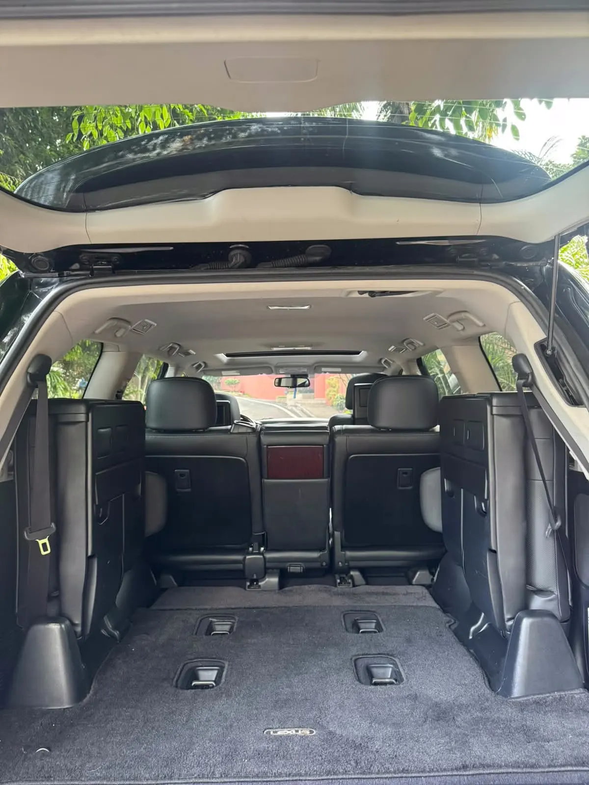2015 Lexus LX 570