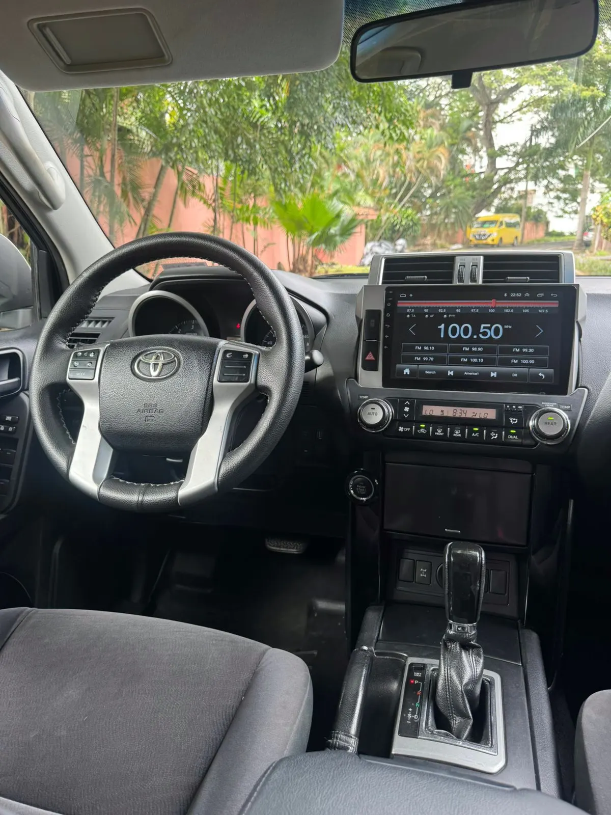 2017 Toyota Land Cruiser Prado TXL