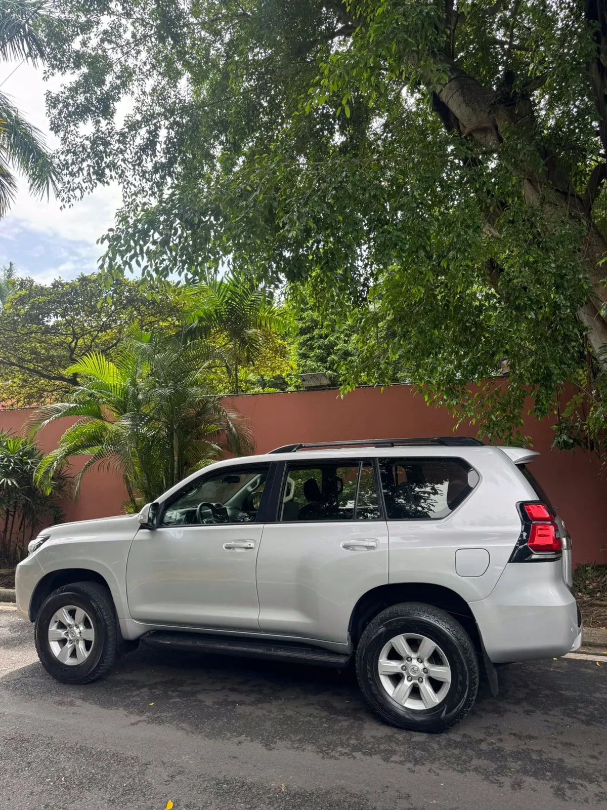 2017 Toyota Land Cruiser Prado TXL