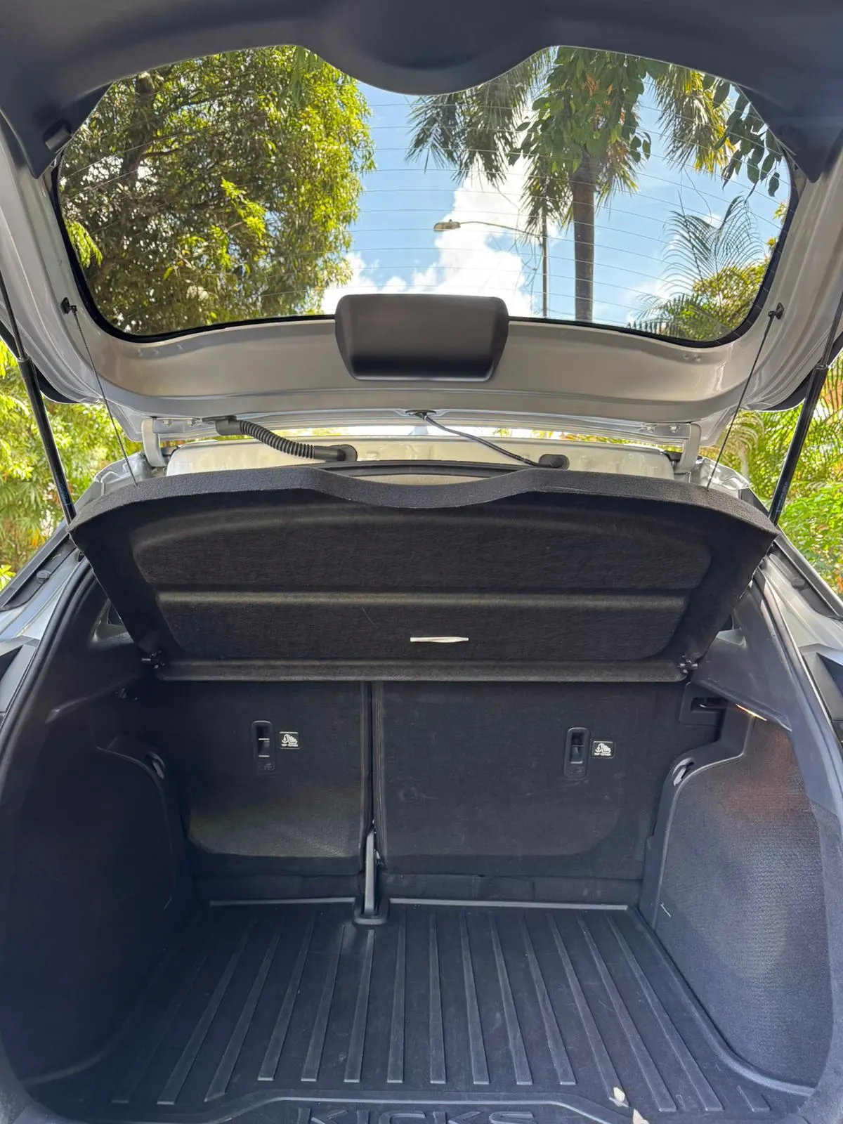 2025 Nissan Kicks