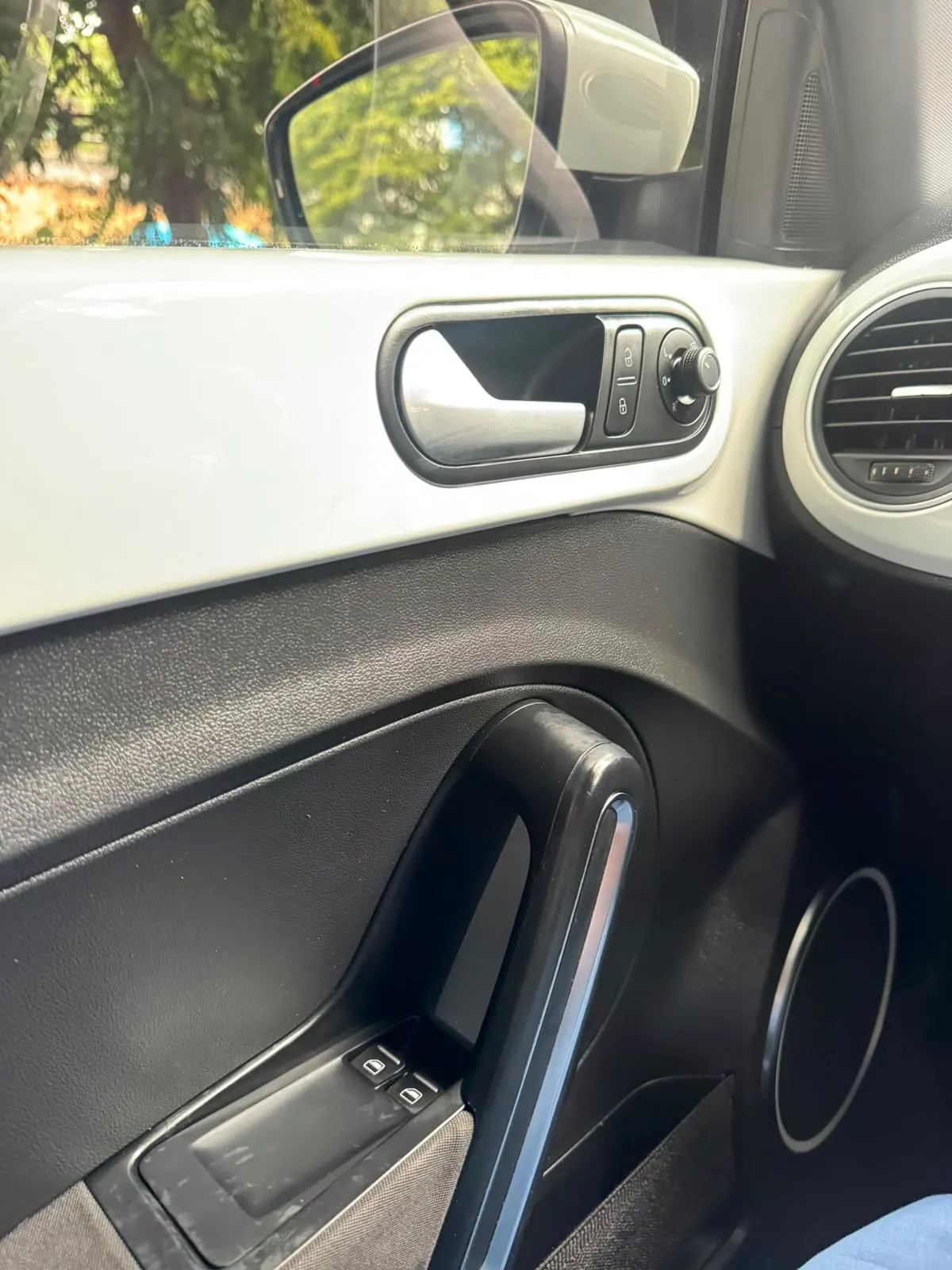 2016 Volkswagen New Beetle