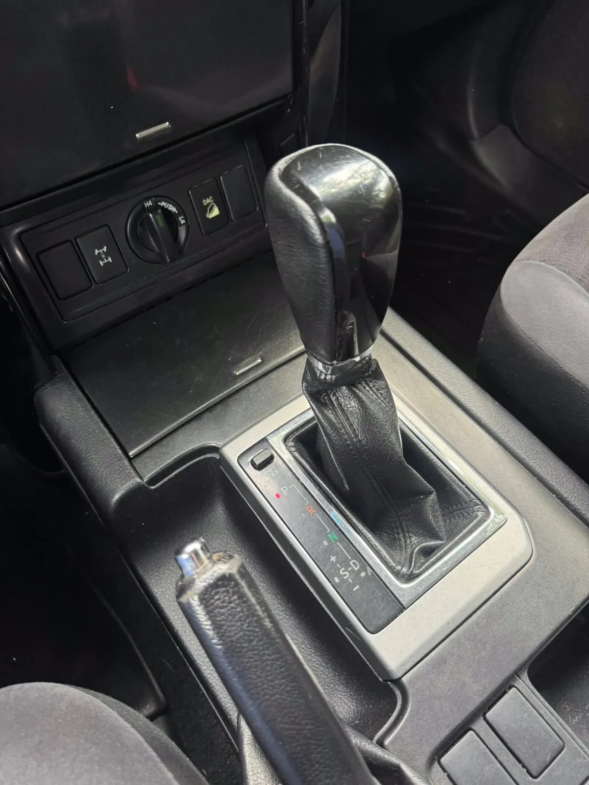 2017 Toyota Land Cruiser Prado TXL