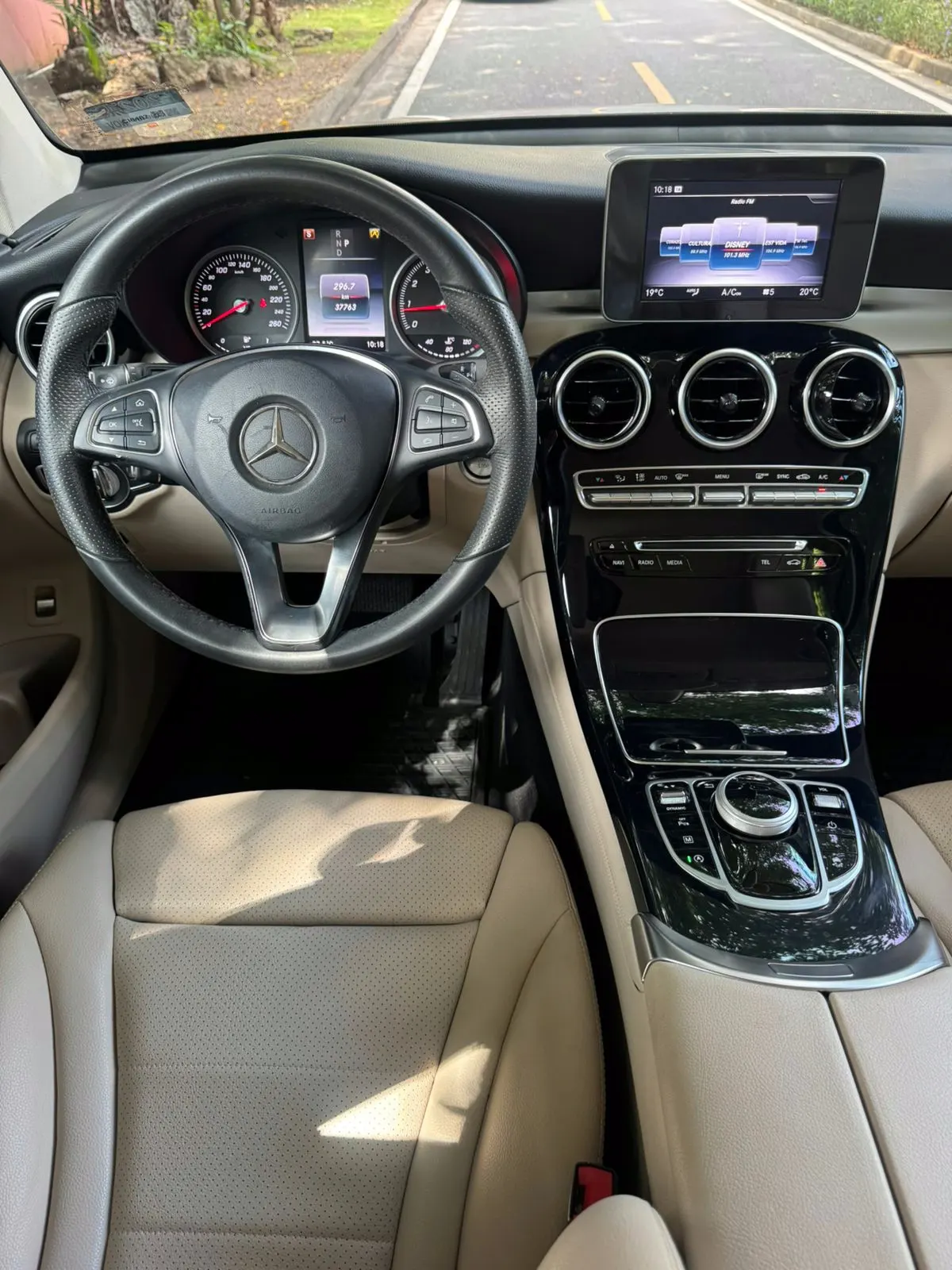 2018 Mercedes-Benz GLC250