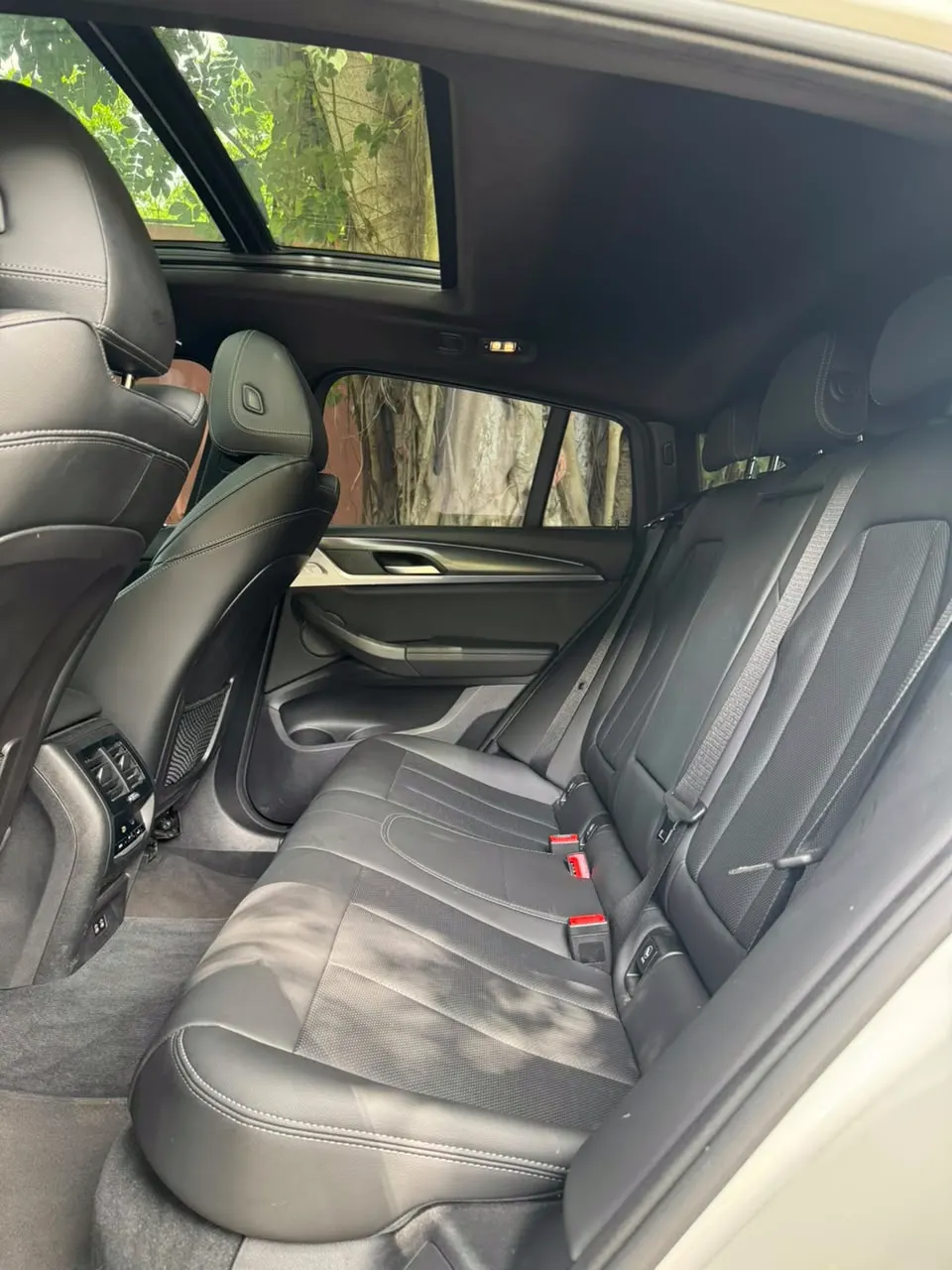 2023 BMW X4 xDrive30i