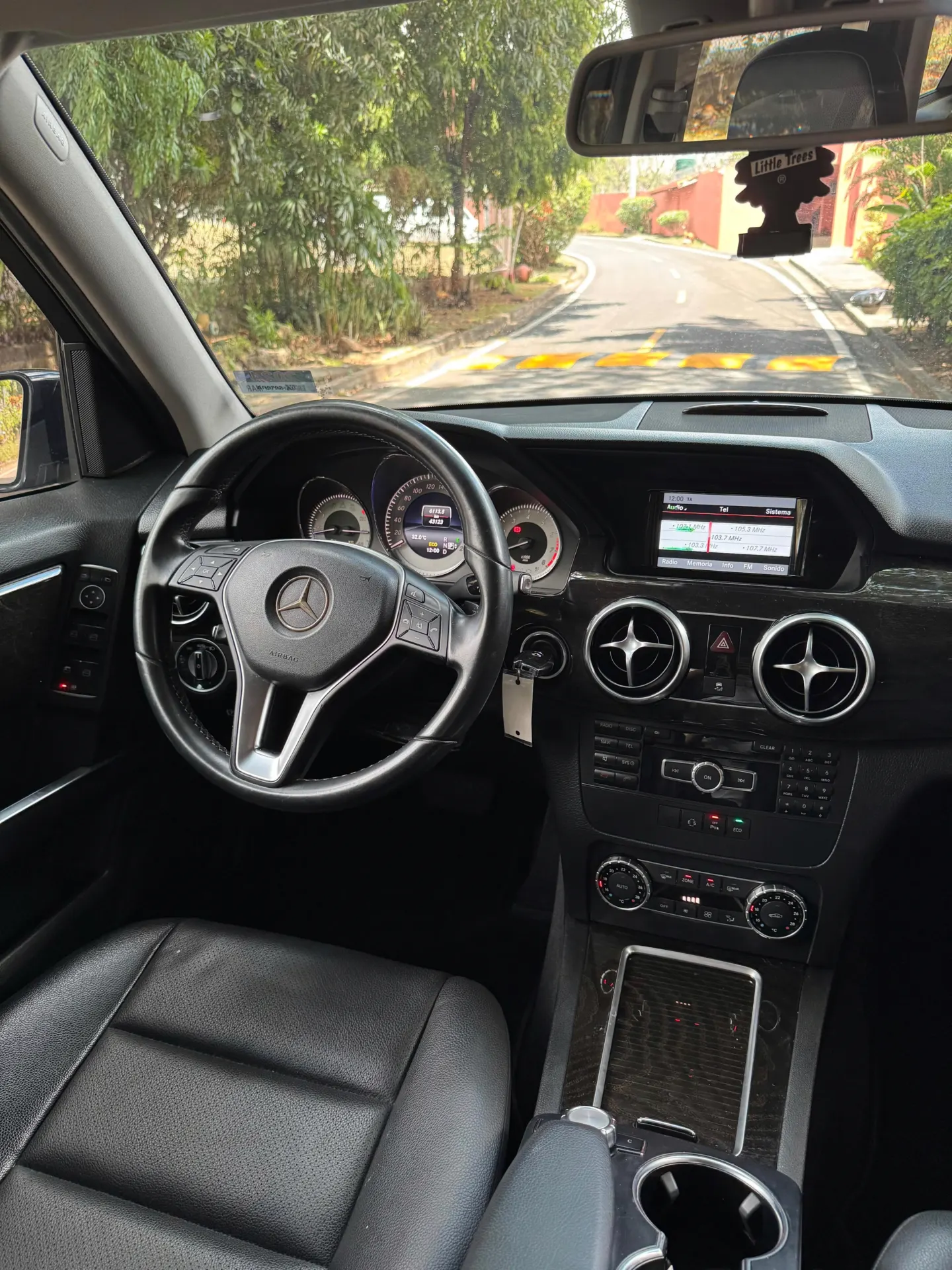 2015 Mercedes-Benz GLK 250 4Matic