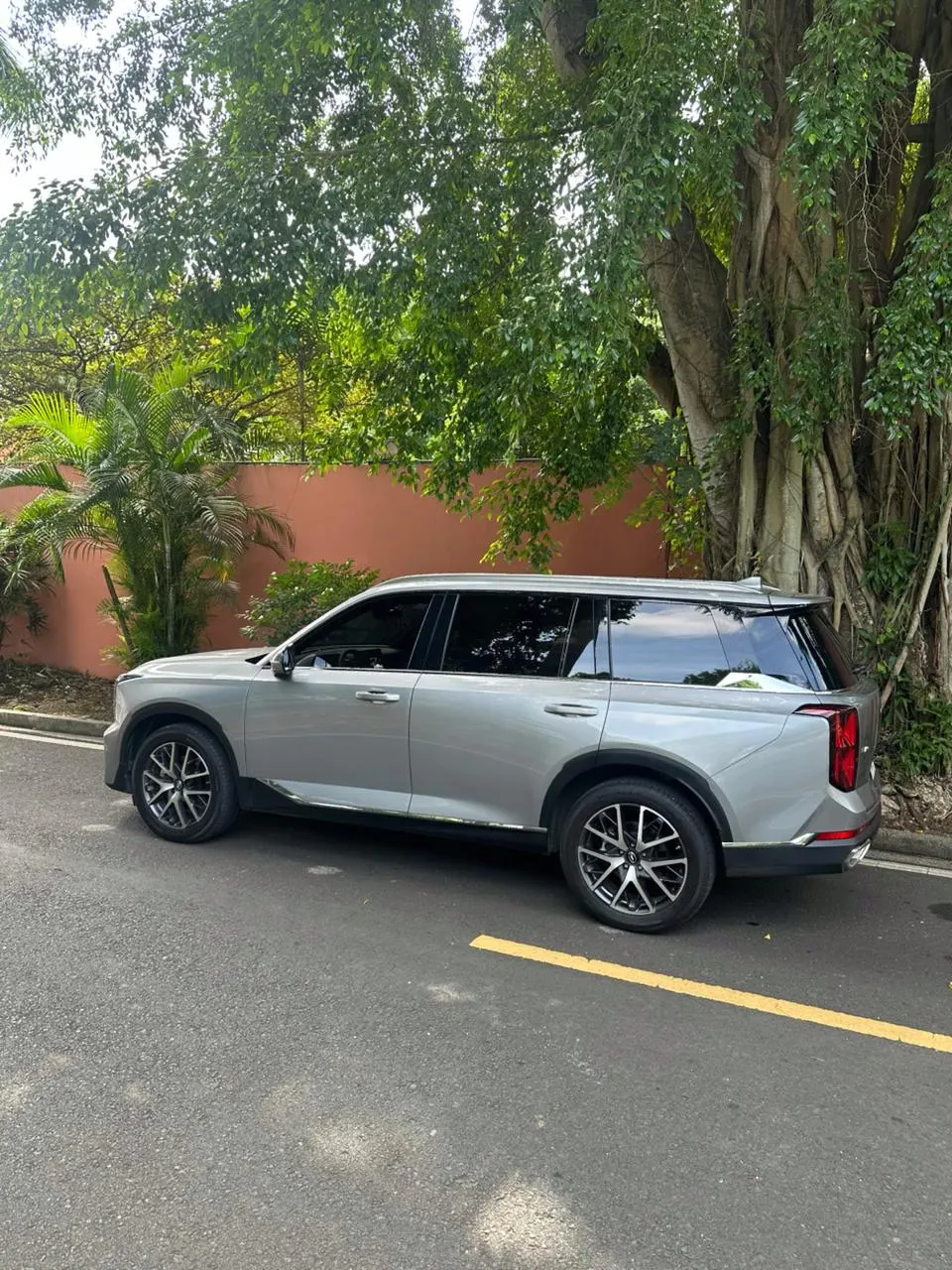 2025 GAC GS8