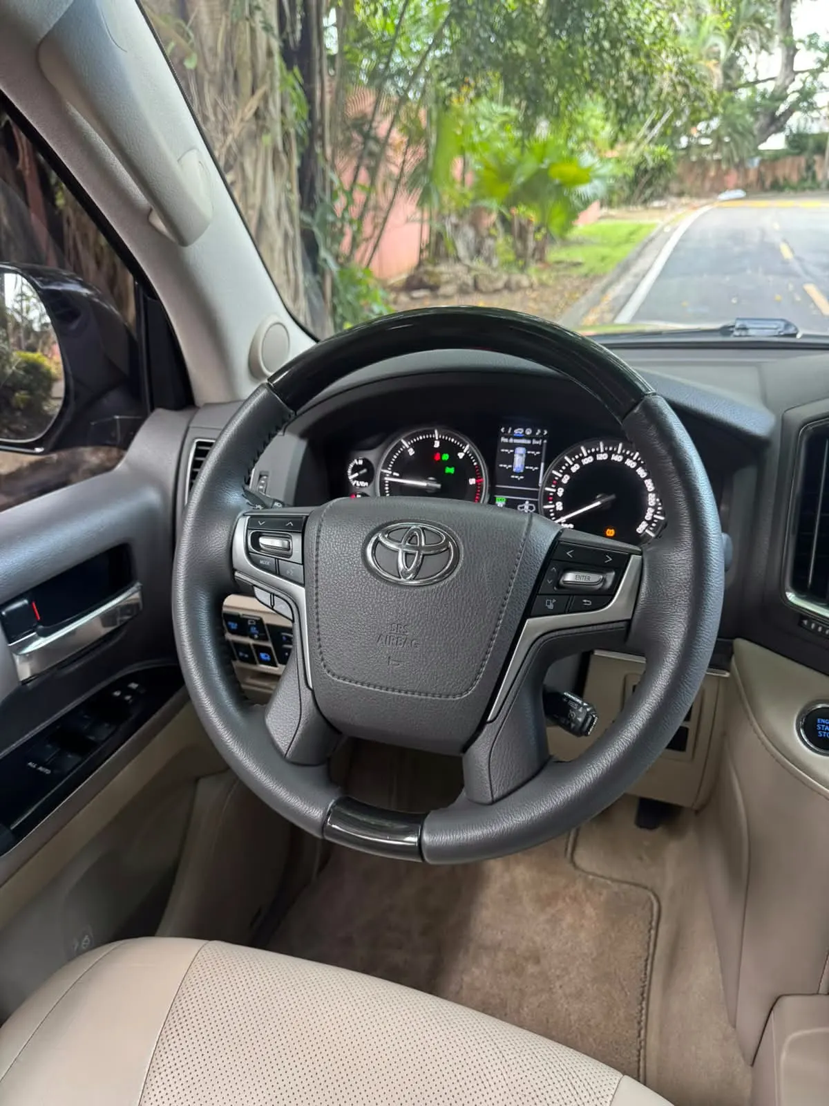 2019 Toyota Land Cruiser Executive Lounge