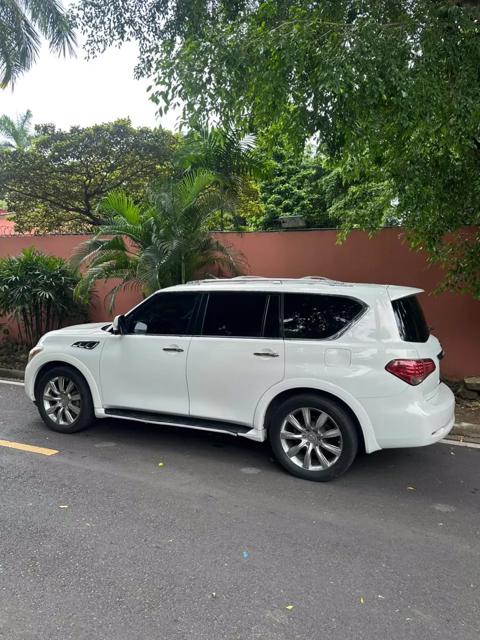 2011 Infiniti QX56