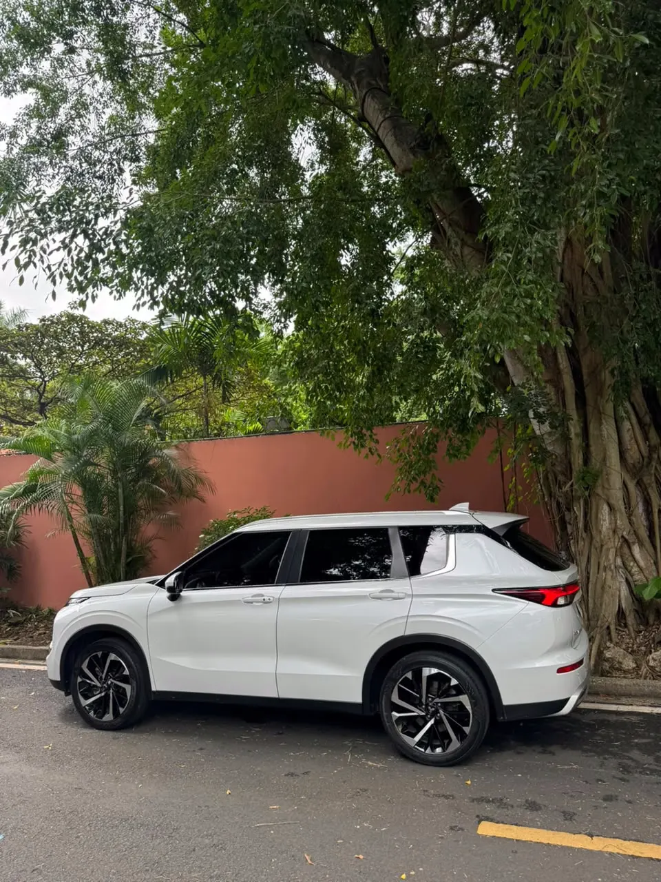 2024 Mitsubishi Outlander