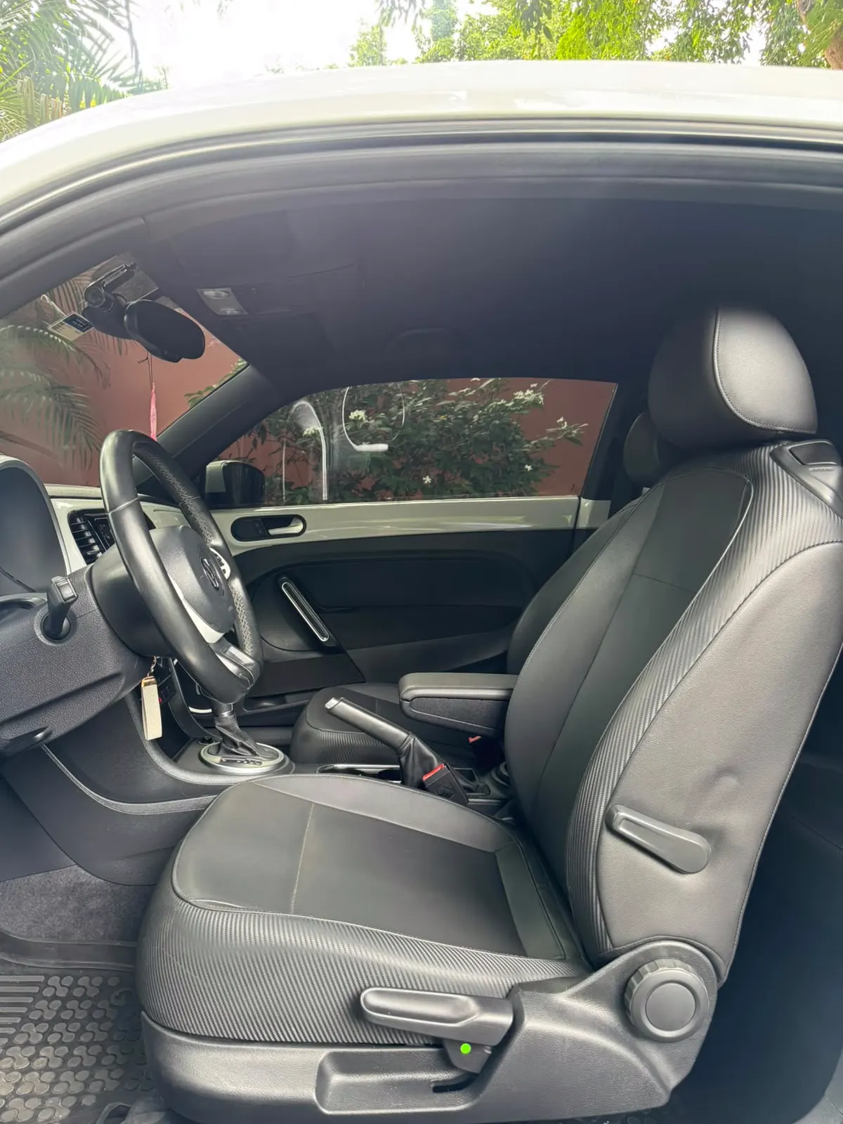 2016 Volkswagen New Beetle