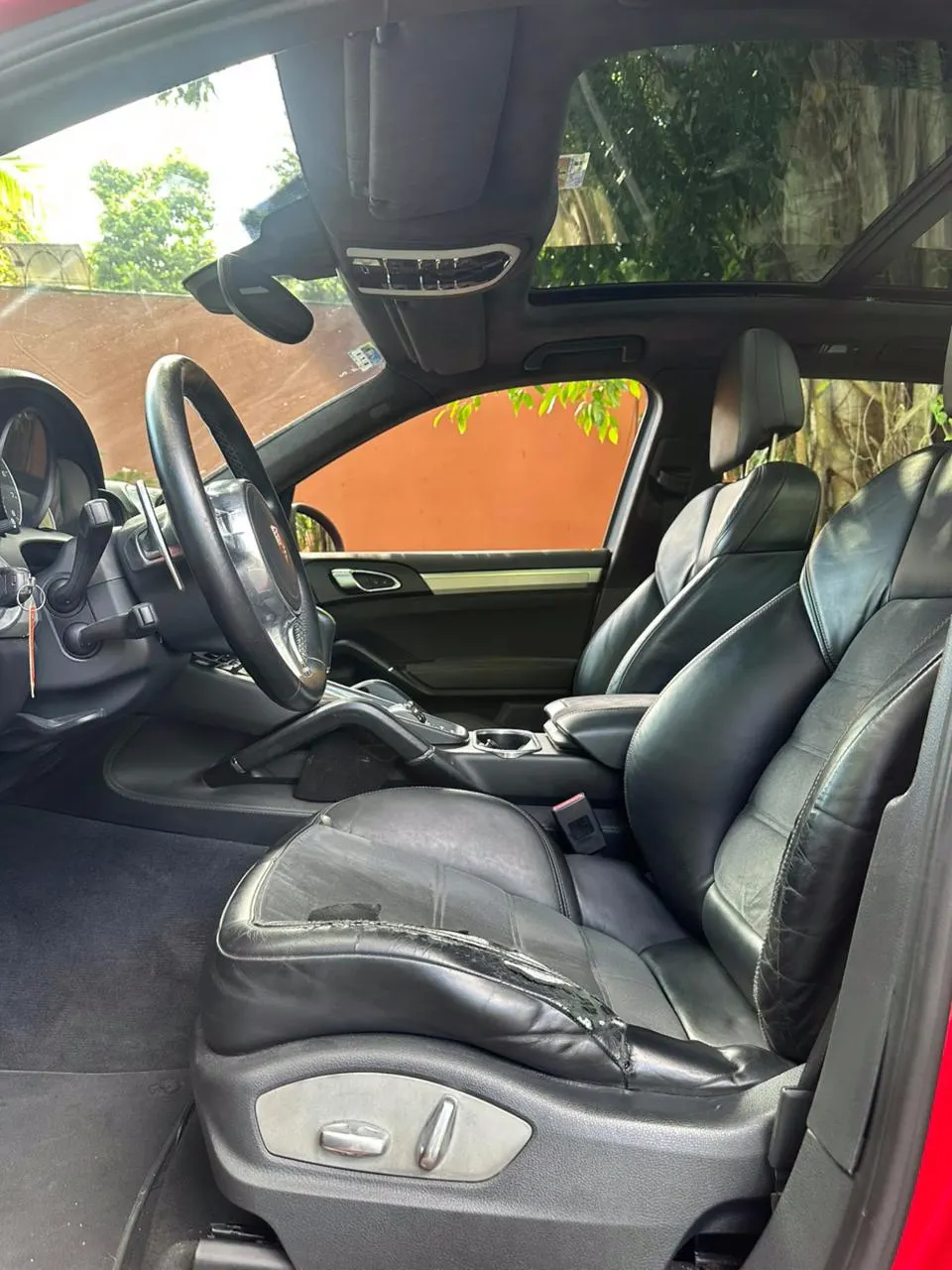 2014 Porsche Cayenne GTS