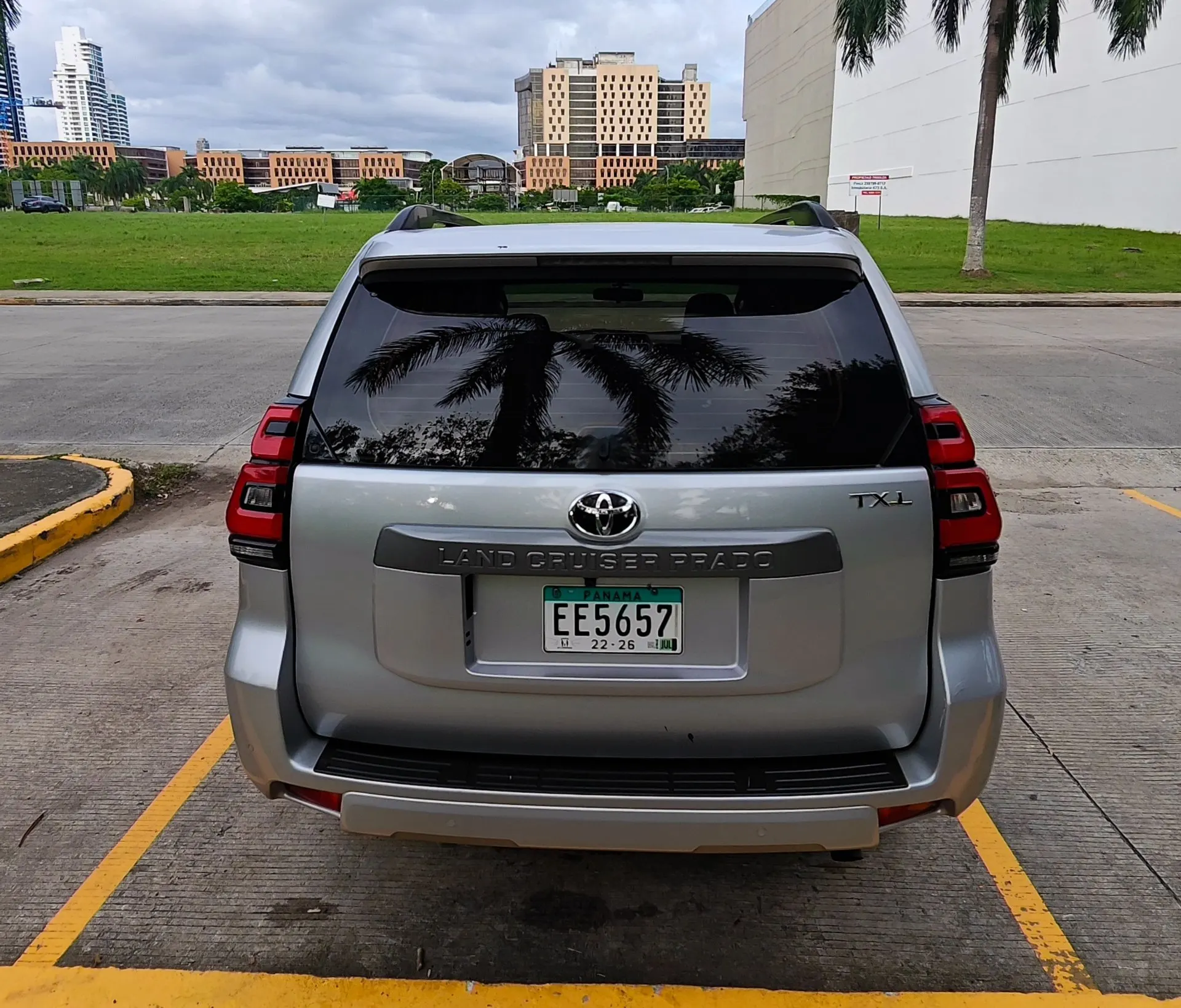 2023 Toyota Land Cruiser Prado