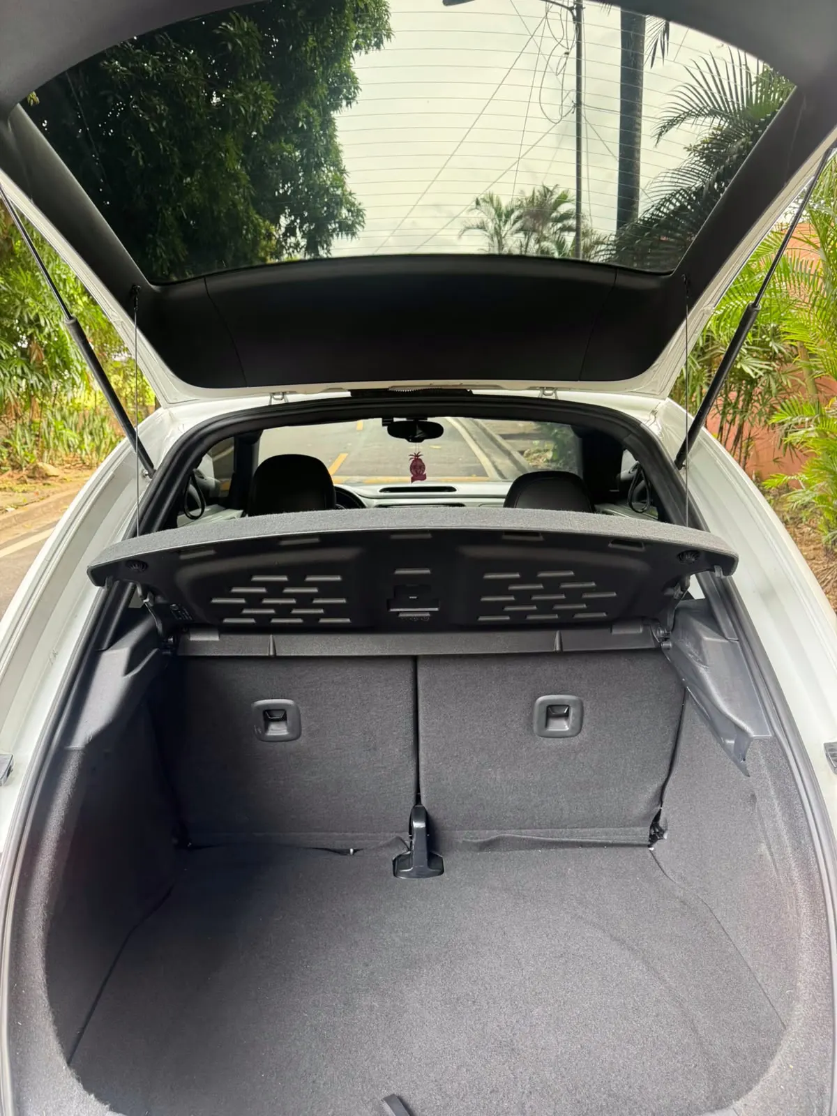 2016 Volkswagen New Beetle