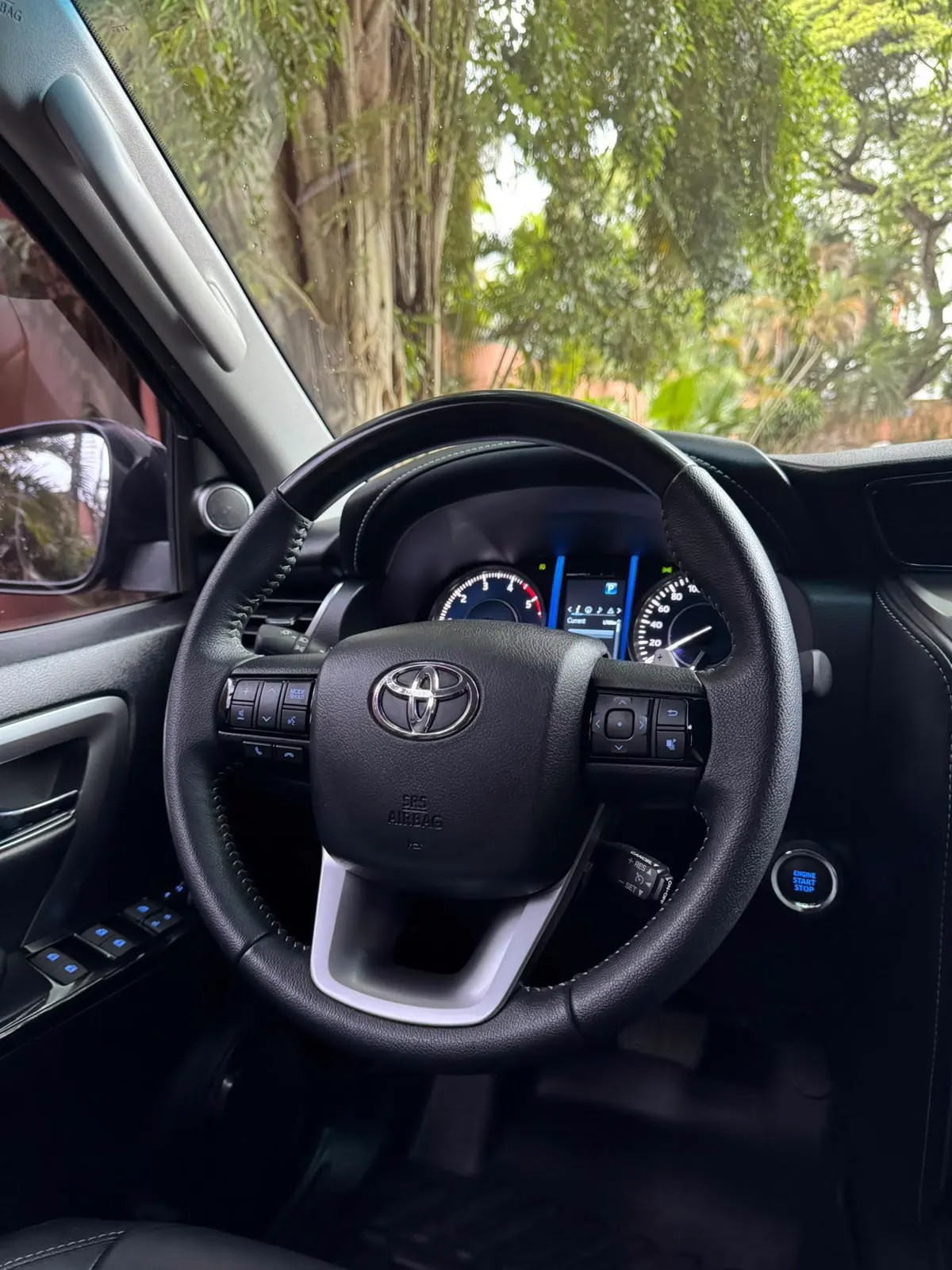 2025 Toyota Fortuner SRV