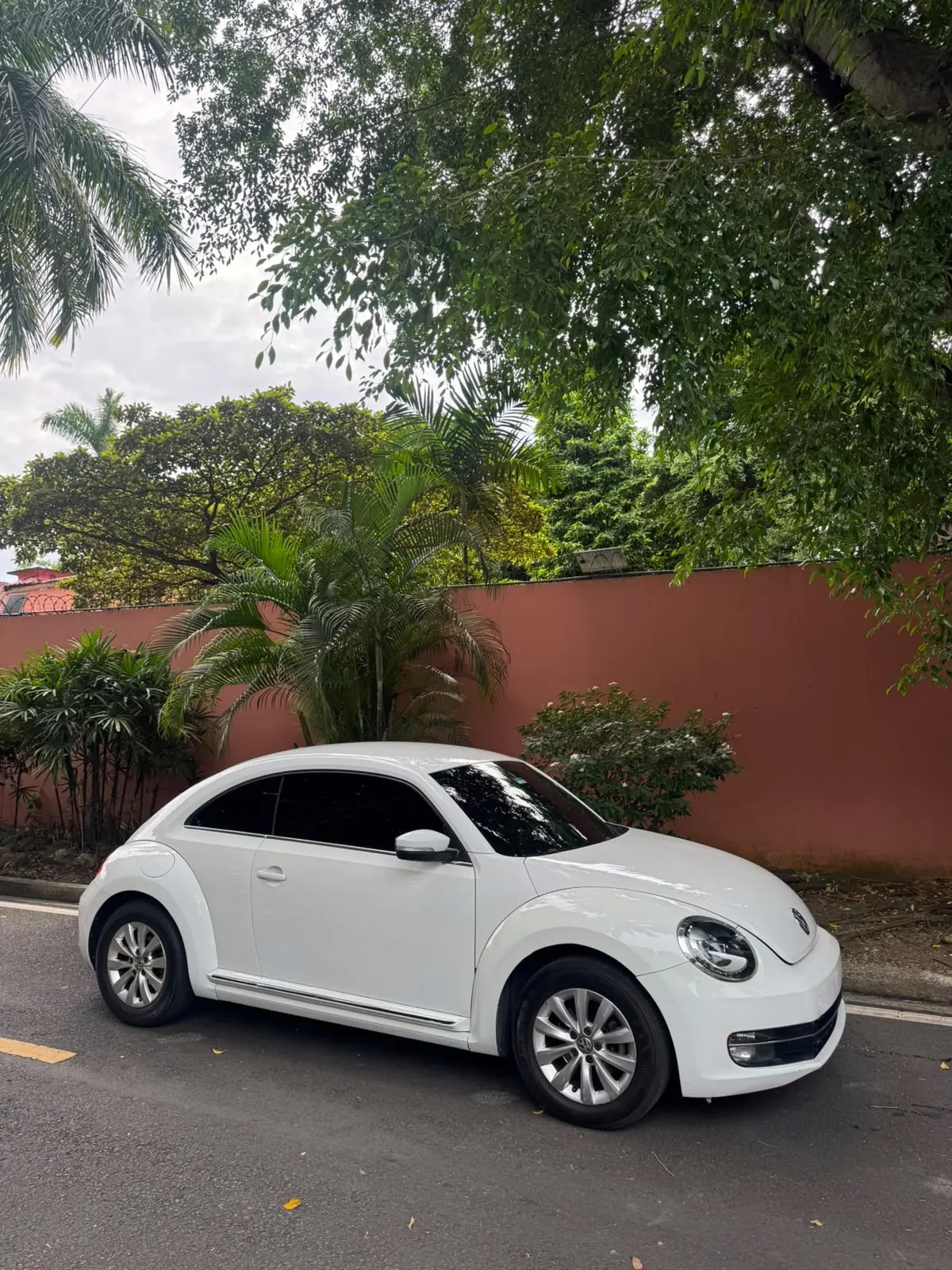 2016 Volkswagen New Beetle