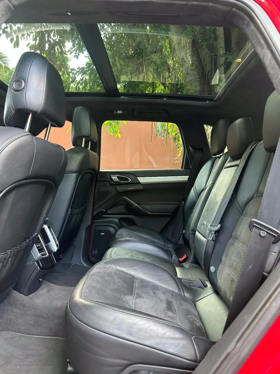 2014 Porsche Cayenne GTS