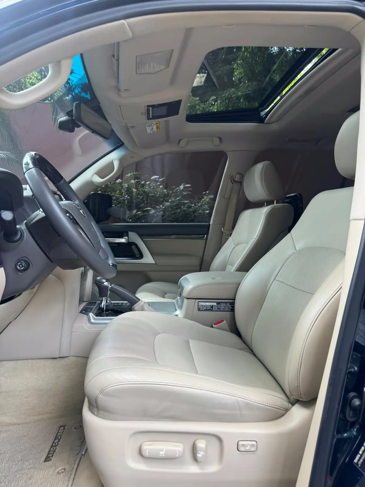 2019 Toyota Land Cruiser Executive Lounge