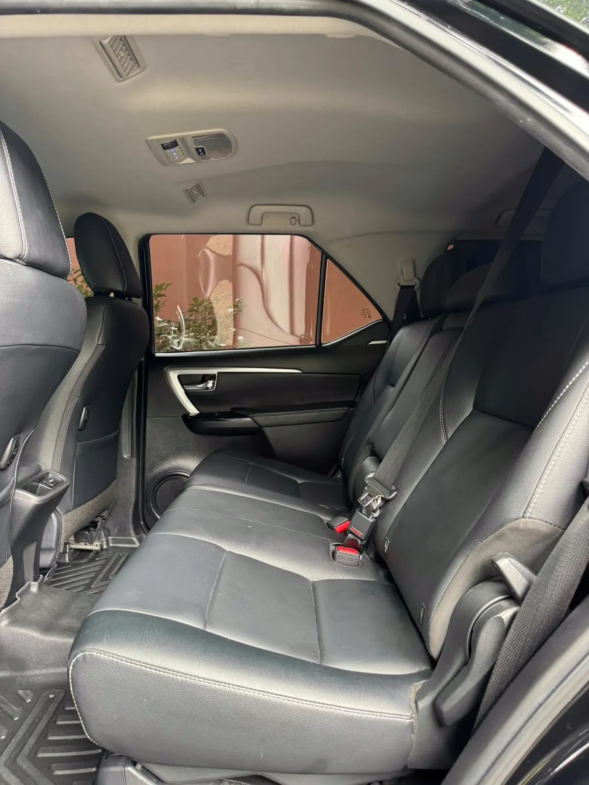 2025 Toyota Fortuner SRV