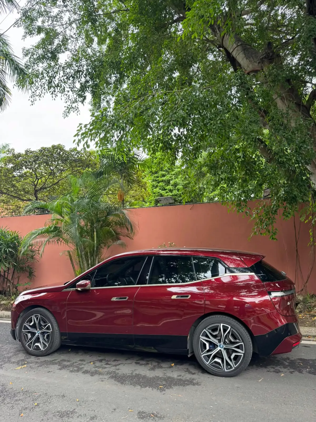 2022 BMW iX xDrive40i