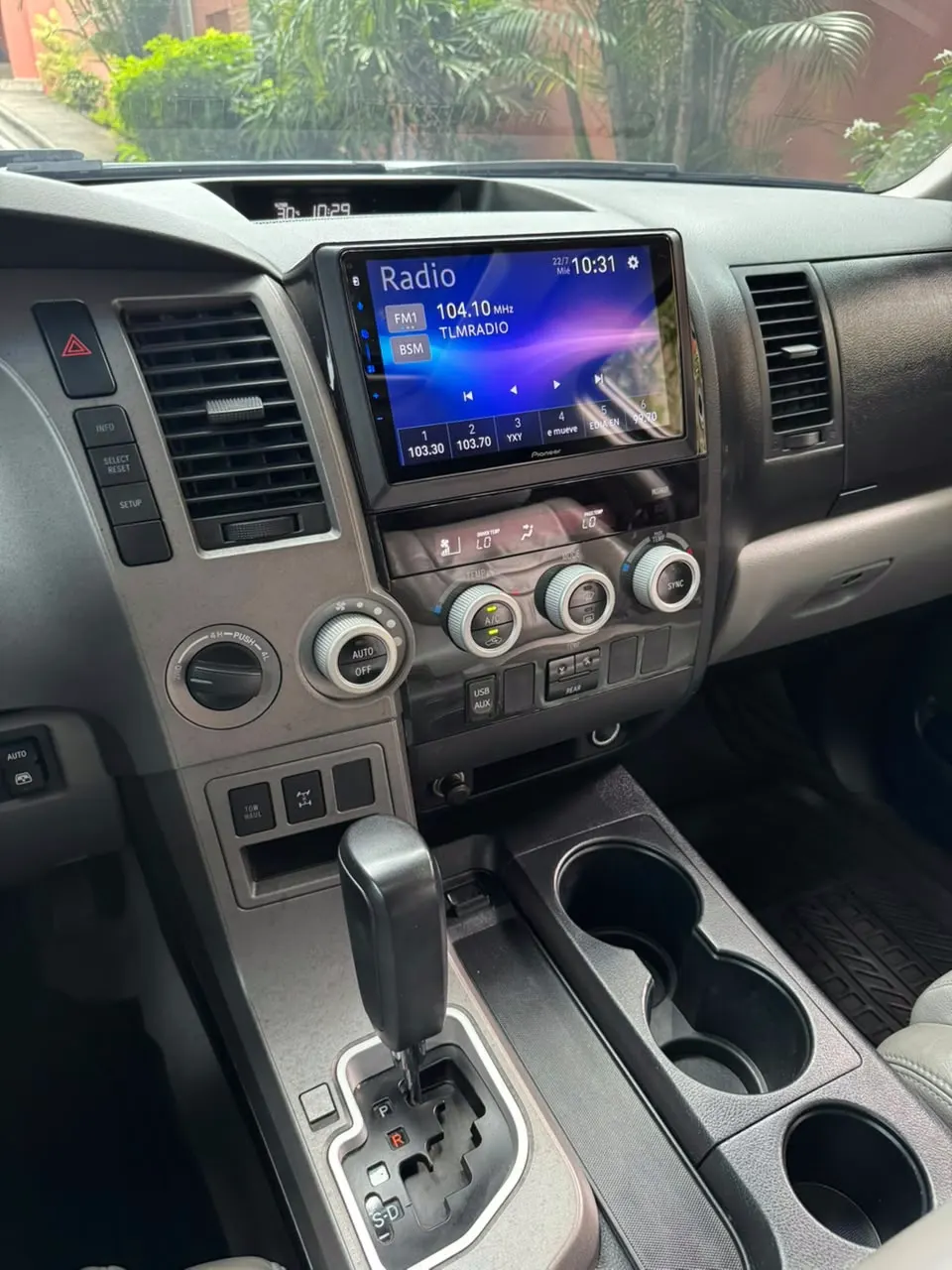 2010 Toyota Sequoia