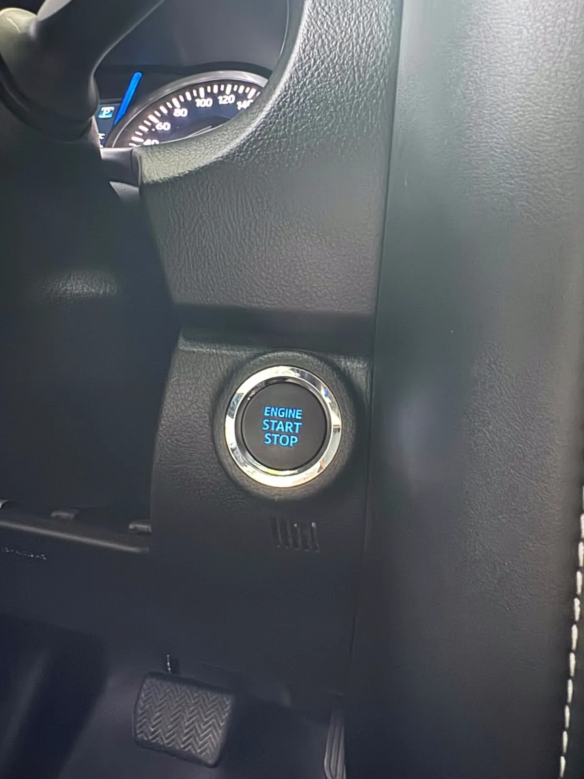2025 Toyota Fortuner SRV