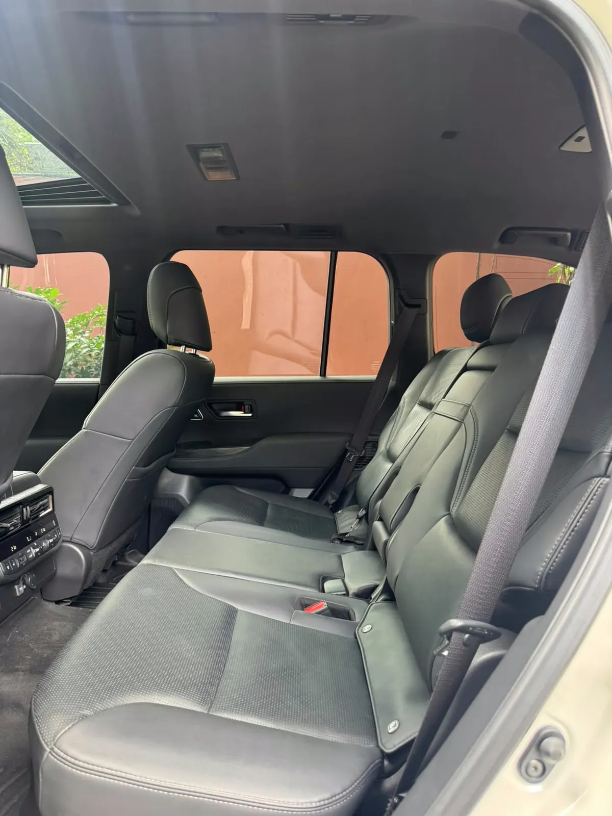 2025 Toyota Land Cruiser ZX