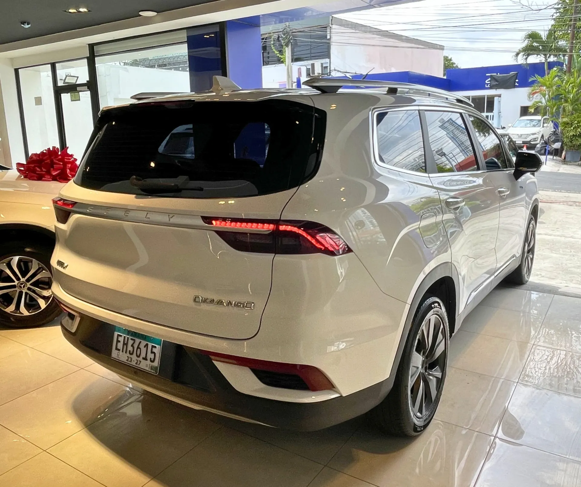 2023 Geely Okavango