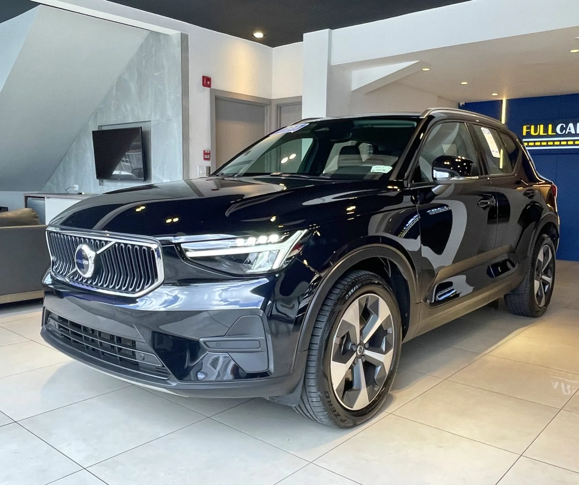 2023 Volvo XC40