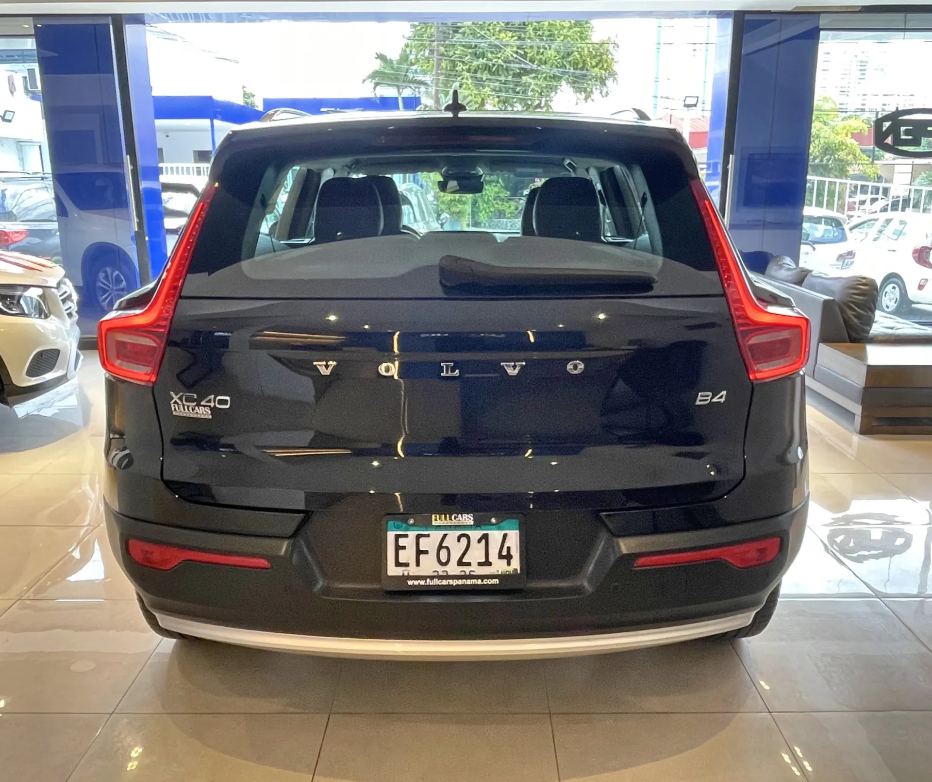 2023 Volvo XC40