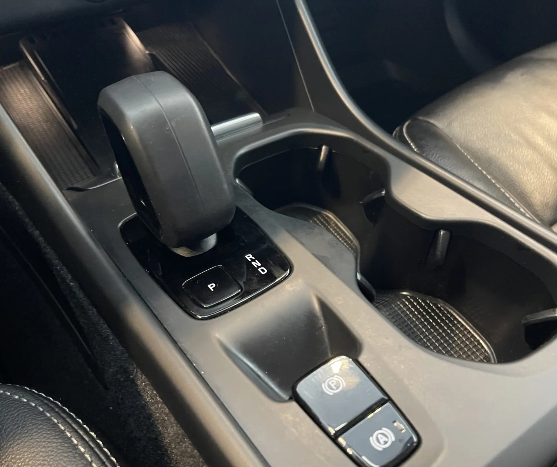 2023 Volvo XC40