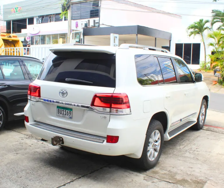 2020 Toyota Land Cruiser