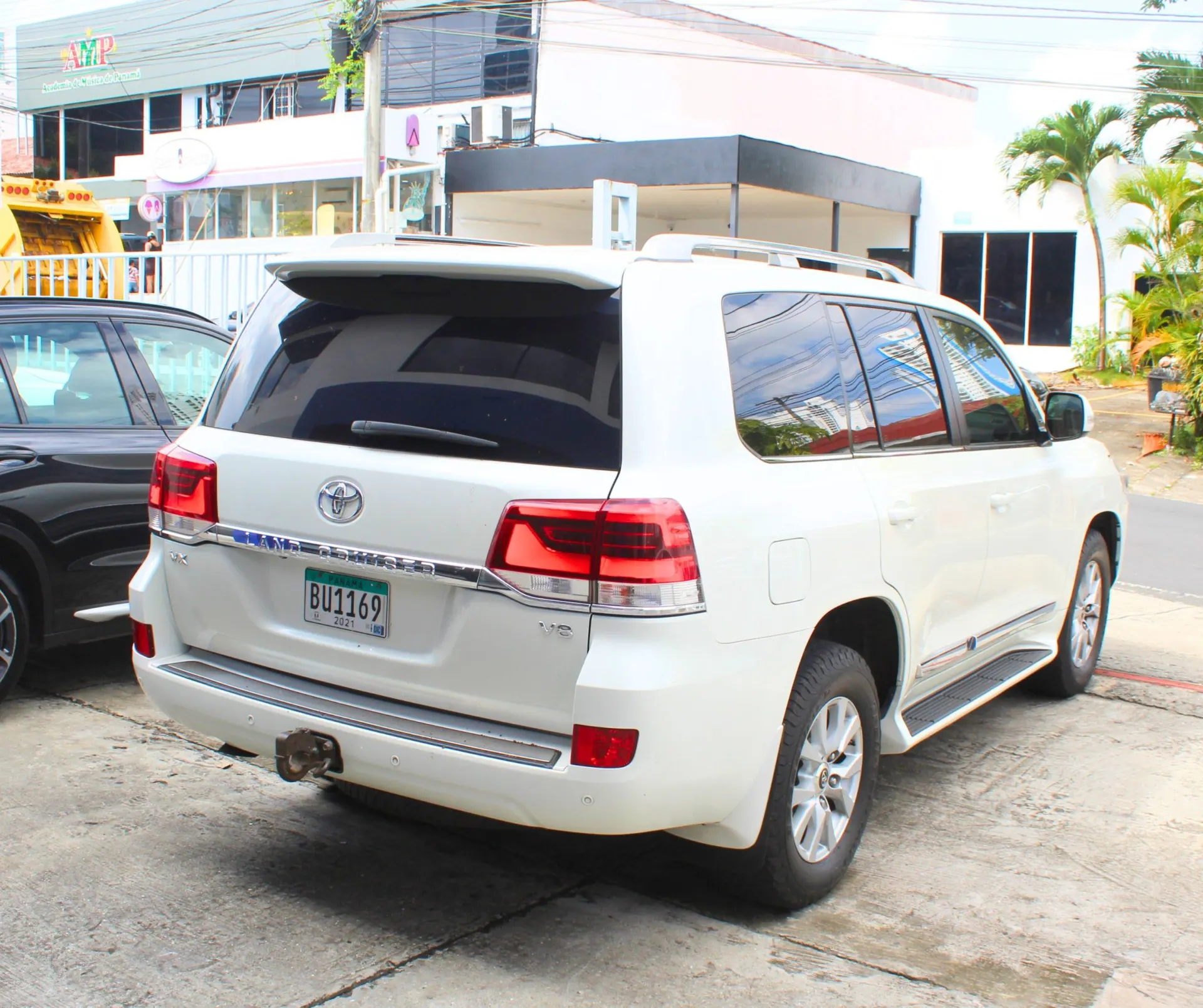 2020 Toyota Land Cruiser