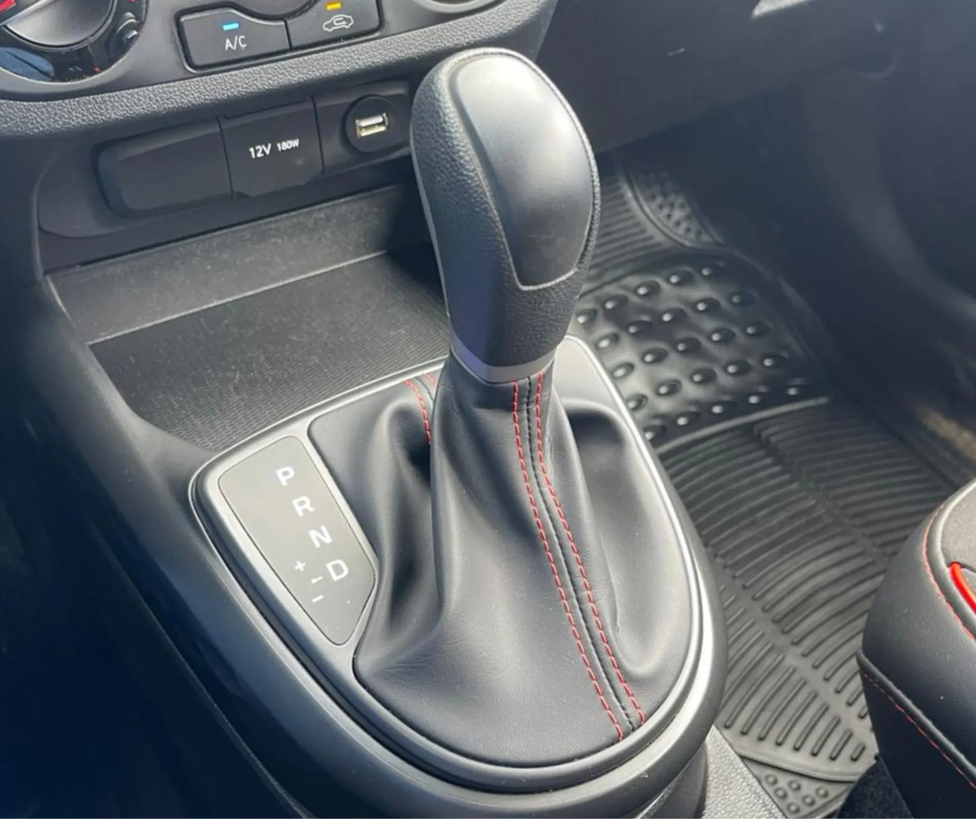 2024 Hyundai Grand i10