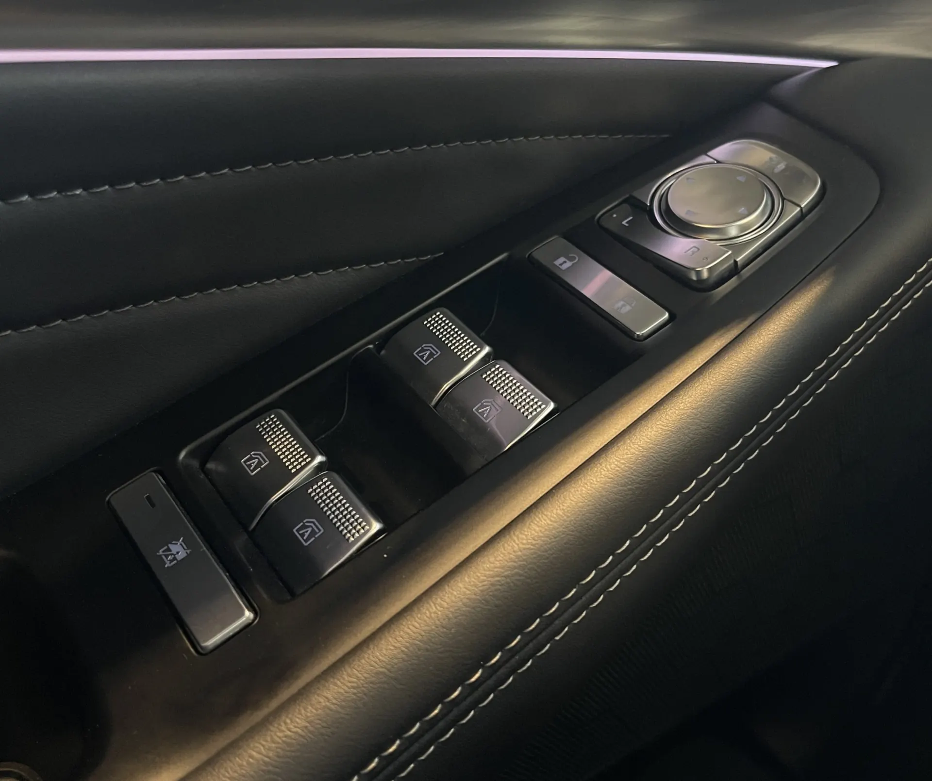2024 GAC GS8
