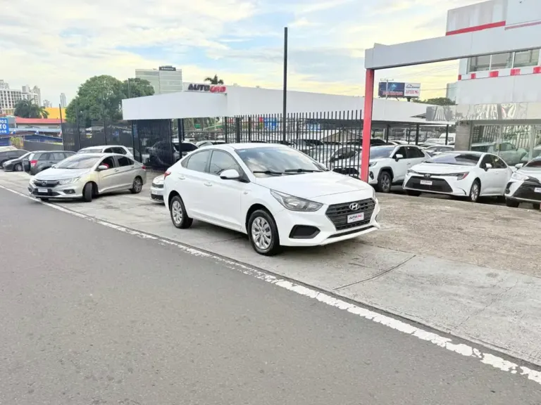 2022 Hyundai Accent