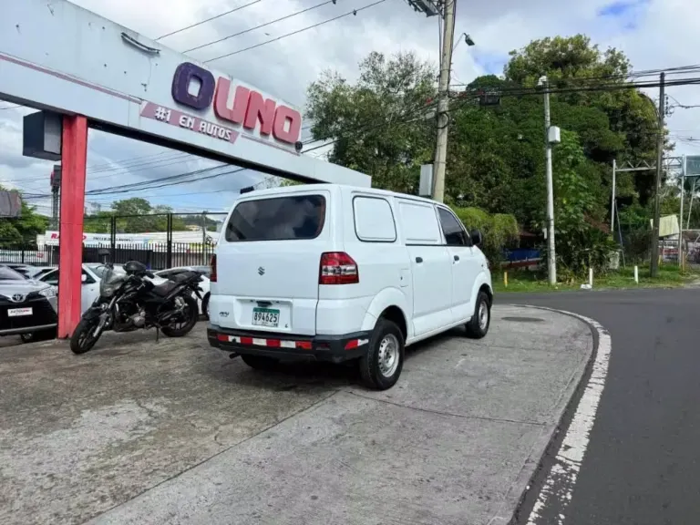 2012 Suzuki APV