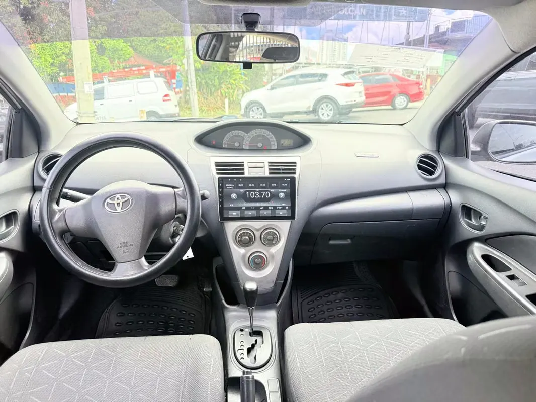 2008 Toyota Yaris
