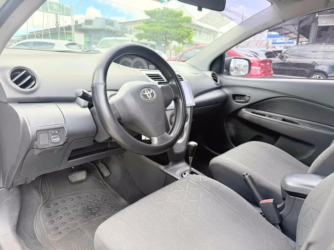 2008 Toyota Yaris