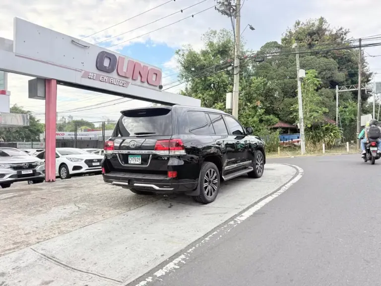 2019 Toyota Land Cruiser