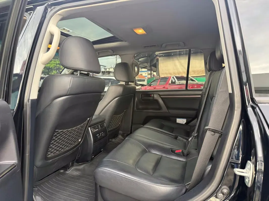 2019 Toyota Land Cruiser