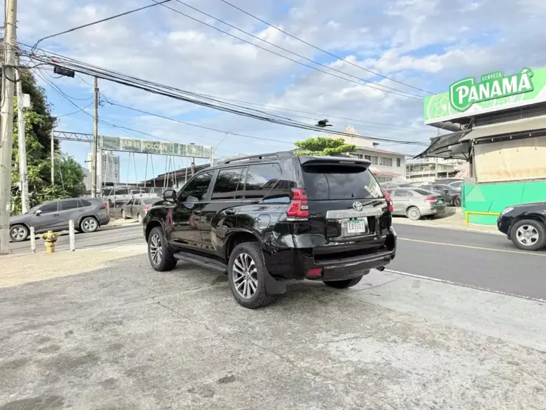 2021 Toyota Land Cruiser Prado