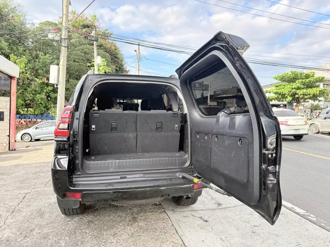 2021 Toyota Land Cruiser Prado
